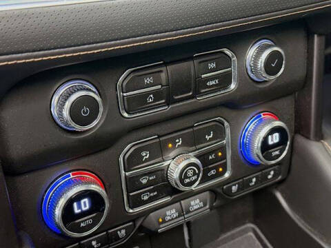 2023 GMC Yukon XL AT4