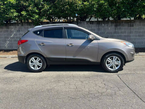 2011 Hyundai Tucson GLS
