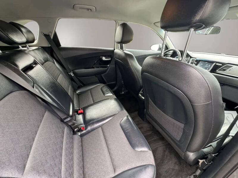2017 Kia Niro EX