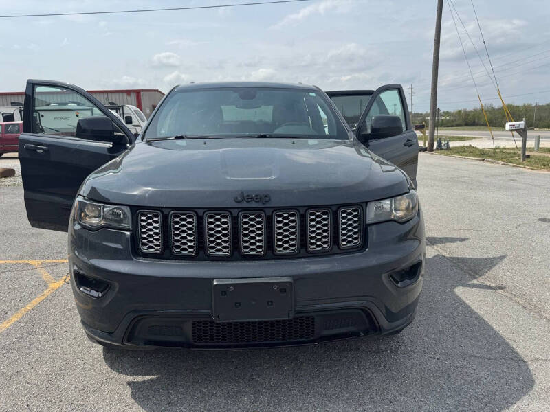 2018 Jeep Grand Cherokee Altitude