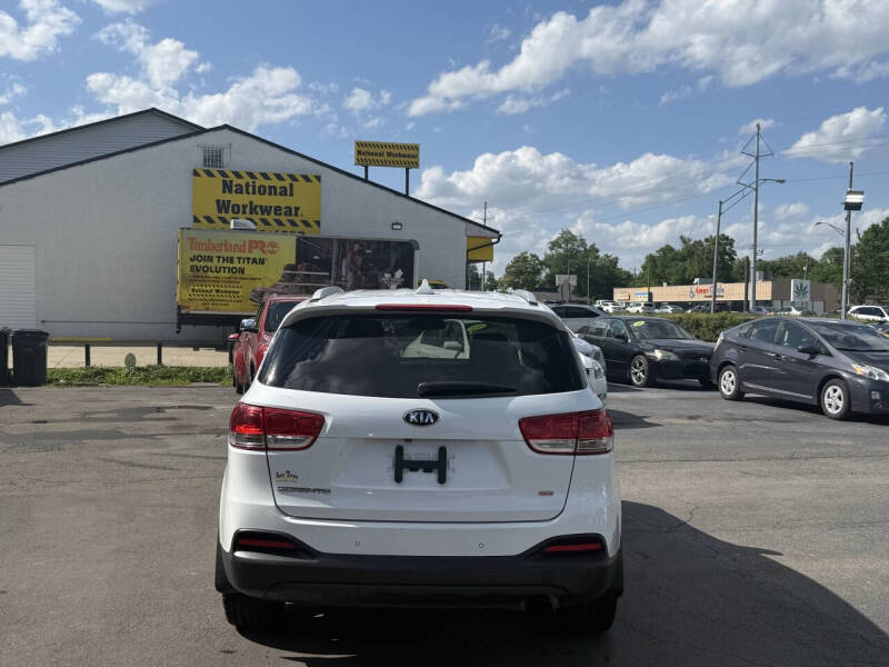 2017 Kia Sorento LX