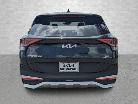 2024 Kia Sportage Hybrid LX