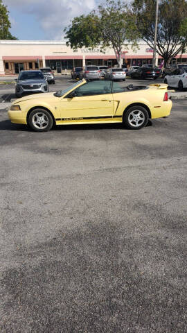 2002 Ford Mustang Deluxe