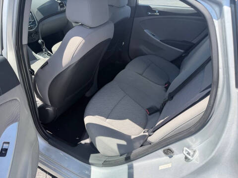 2013 Hyundai Accent GLS