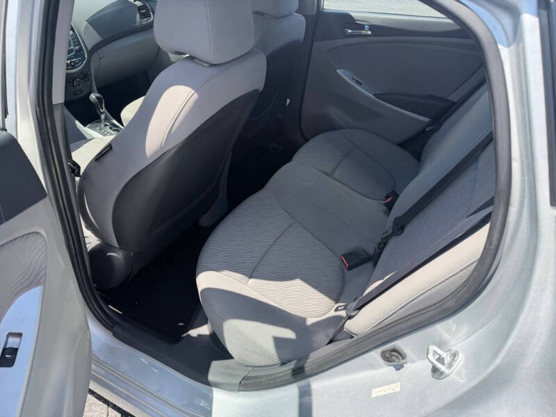 2013 Hyundai Accent GLS