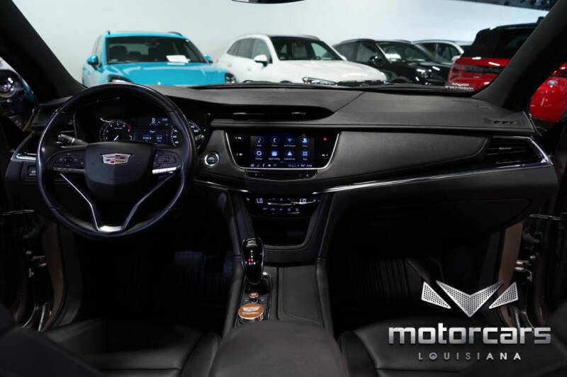2022 Cadillac XT6 Luxury