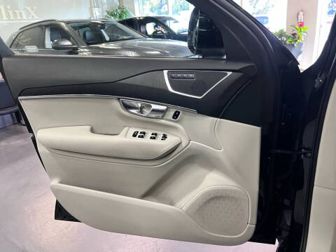 2020 Volvo XC90 T5 Momentum