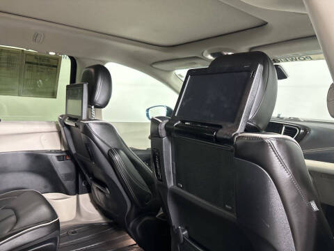 2022 Chrysler Pacifica Hybrid Limited