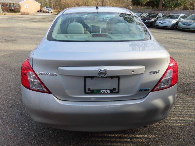 2012 Nissan Versa