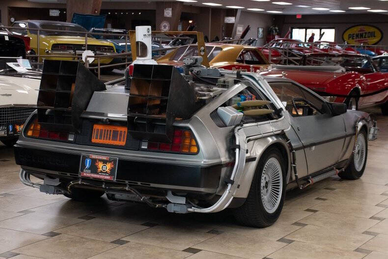 1981 DeLorean DMC-12