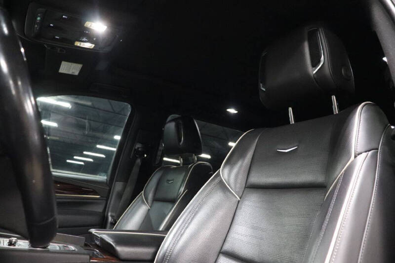 2022 Cadillac Escalade ESV Premium Luxury