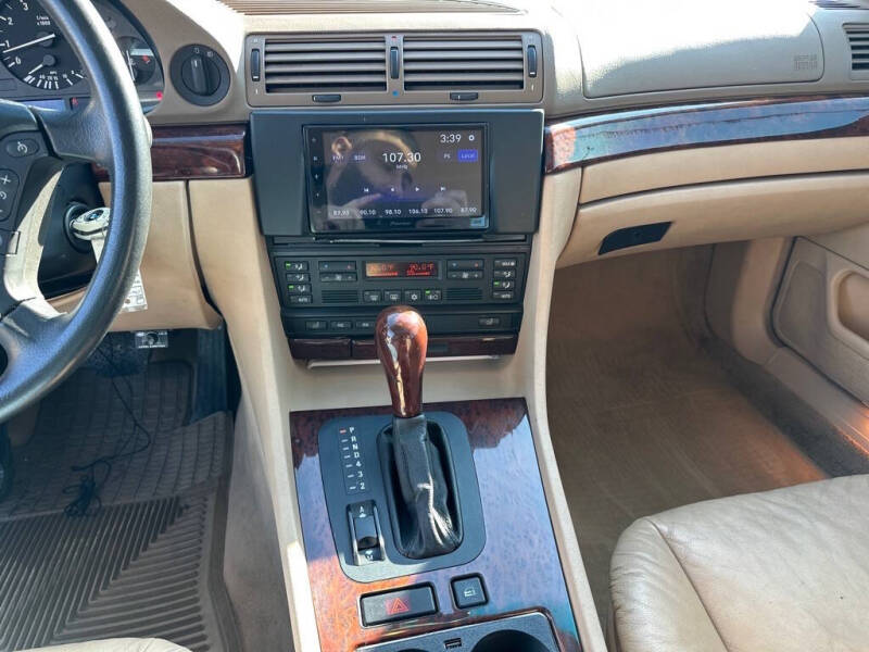 2001 BMW 7 Series 740iL