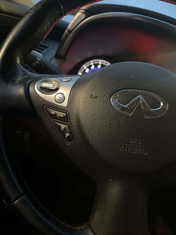 2011 Infiniti FX35