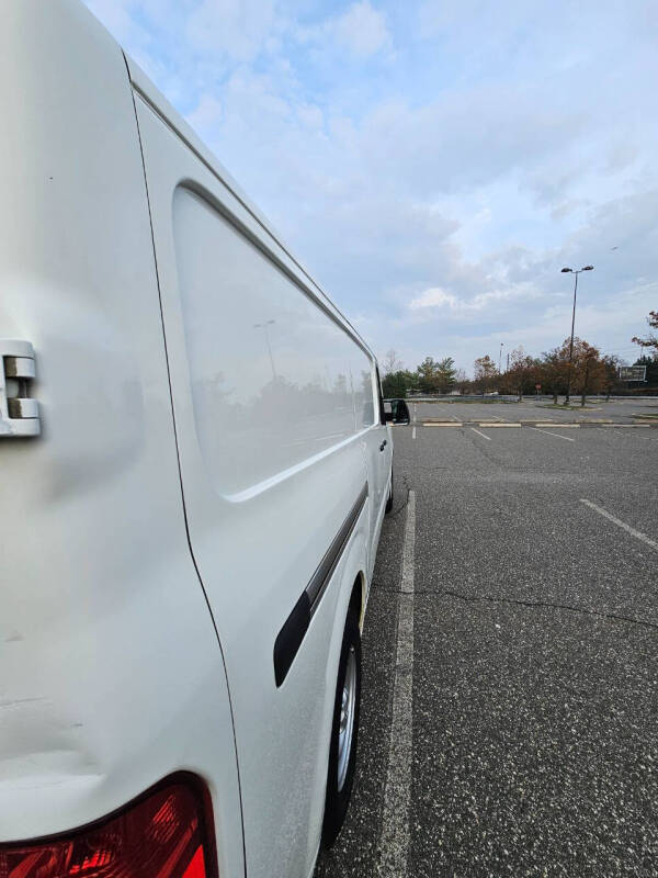 2017 Nissan NV 2500 HD S