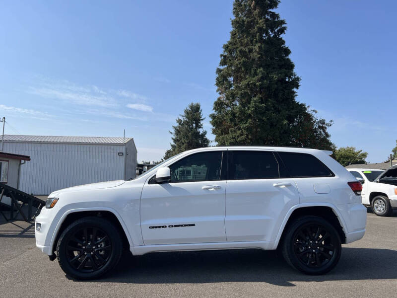 2019 Jeep Grand Cherokee Laredo
