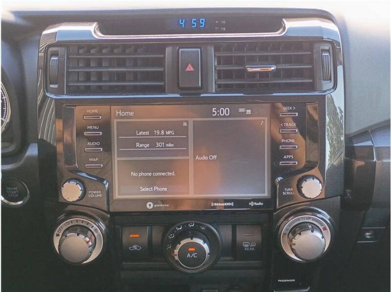 2024 Toyota 4Runner TRD Off-Road