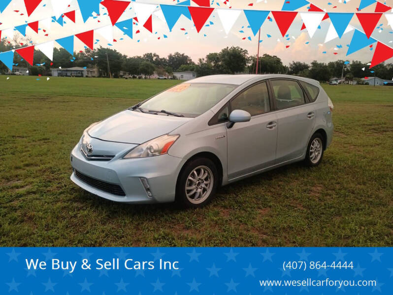 2013 Toyota Prius v Five