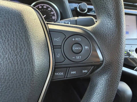 2018 Toyota Camry LE