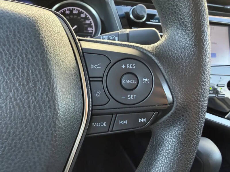 2018 Toyota Camry LE