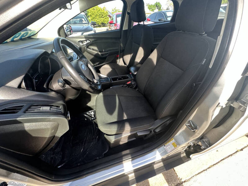 2017 Ford Focus SEL