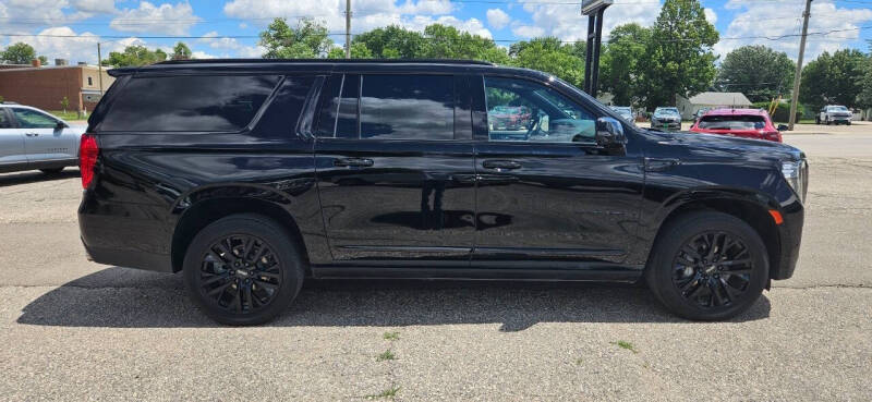 2023 GMC Yukon XL Denali