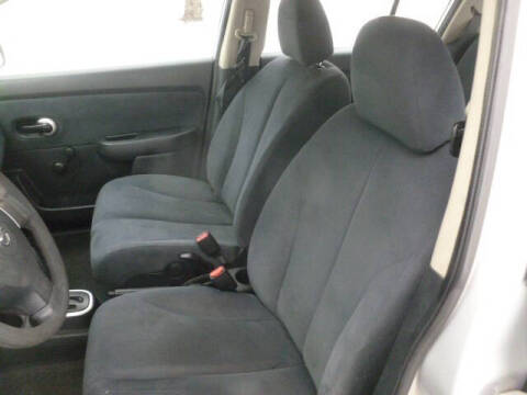 2009 Nissan Versa 1.8 S