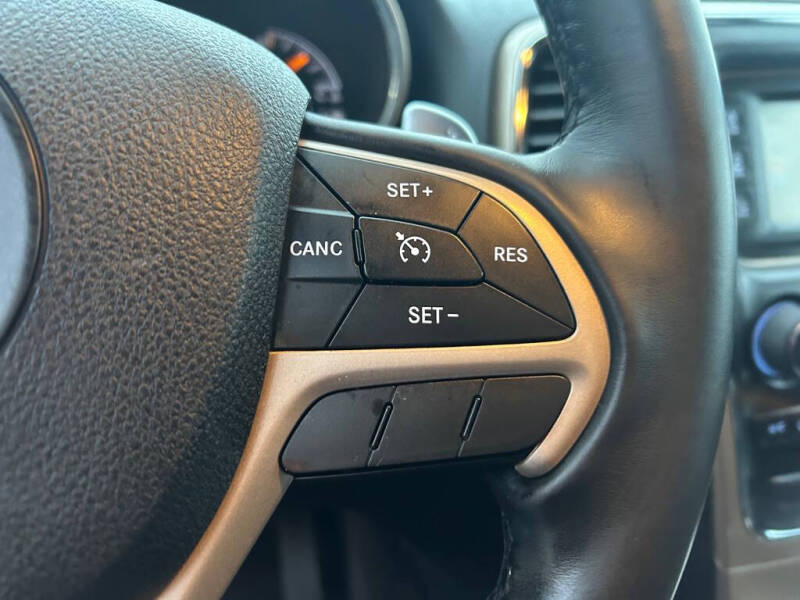 2017 Jeep Grand Cherokee Laredo