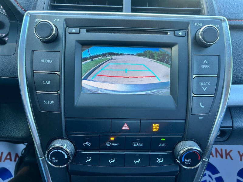 2017 Toyota Camry SE