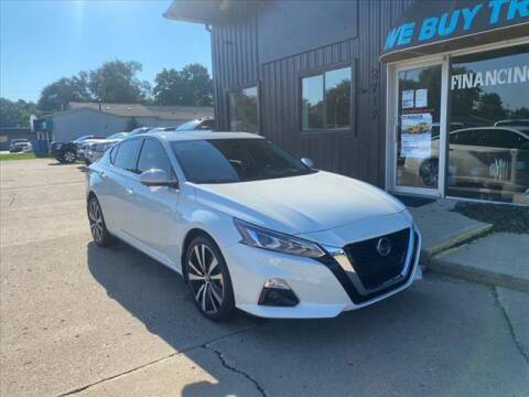 2022 Nissan Altima for sale at HUFF AUTO GROUP in Jackson MI