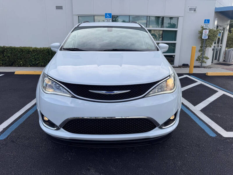 2018 Chrysler Pacifica Touring L