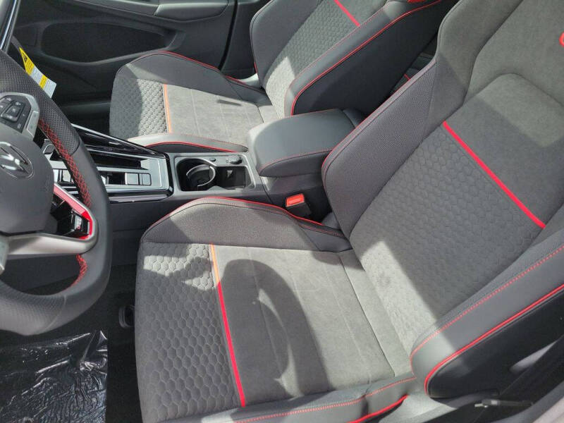 2026 Volkswagen Golf GTI SE