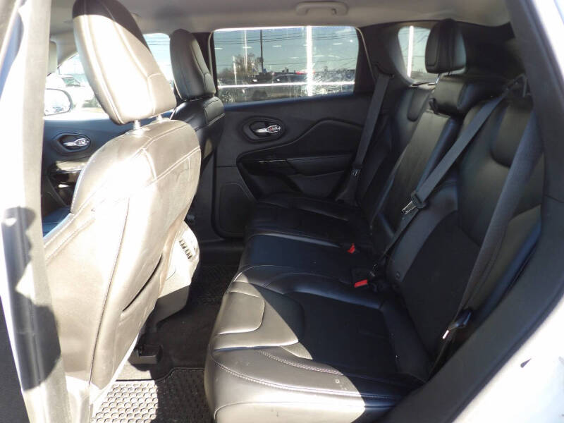 2019 Jeep Cherokee Altitude