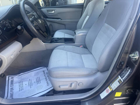 2015 Toyota Camry LE
