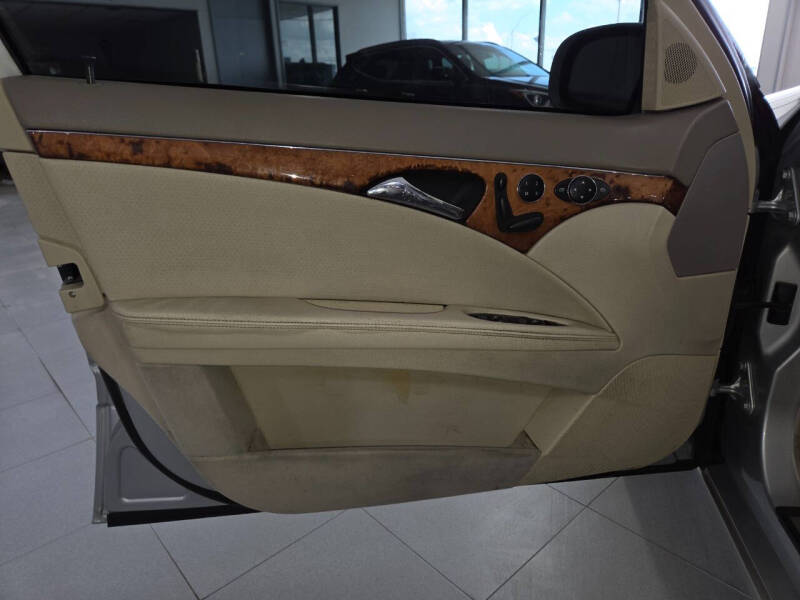 2004 Mercedes-Benz E-Class E 320