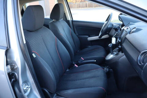 2012 Mazda MAZDA2 Touring
