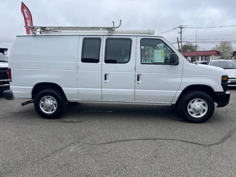 2011 Ford E-Series