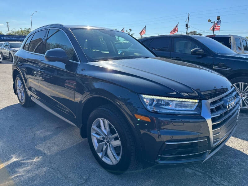 2020 Audi Q5 quattro Titanium Premium 45 TFSI