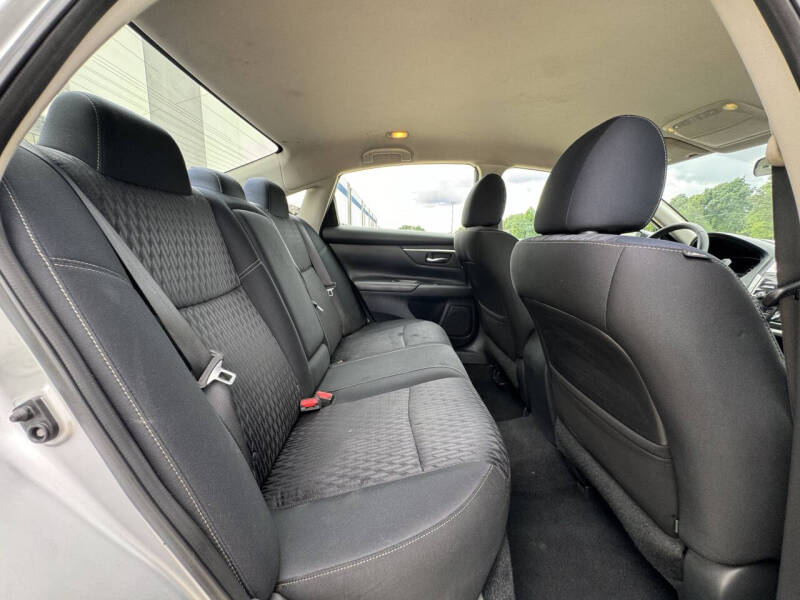 2017 Nissan Altima 2.5 SV