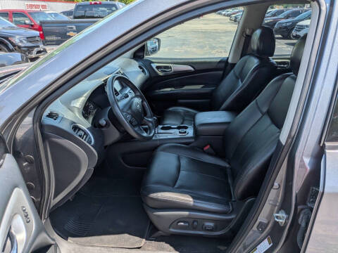 2020 Nissan Pathfinder SL