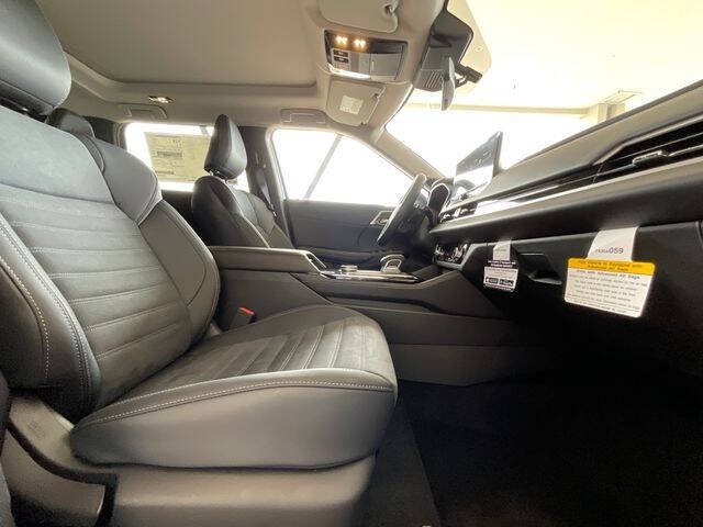 2026 Mitsubishi Outlander SE