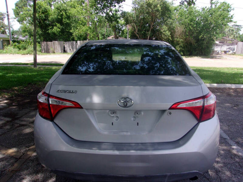 2015 Toyota Corolla LE