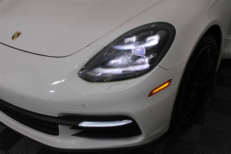 2017 Porsche Panamera