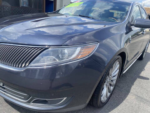 2014 Lincoln MKS