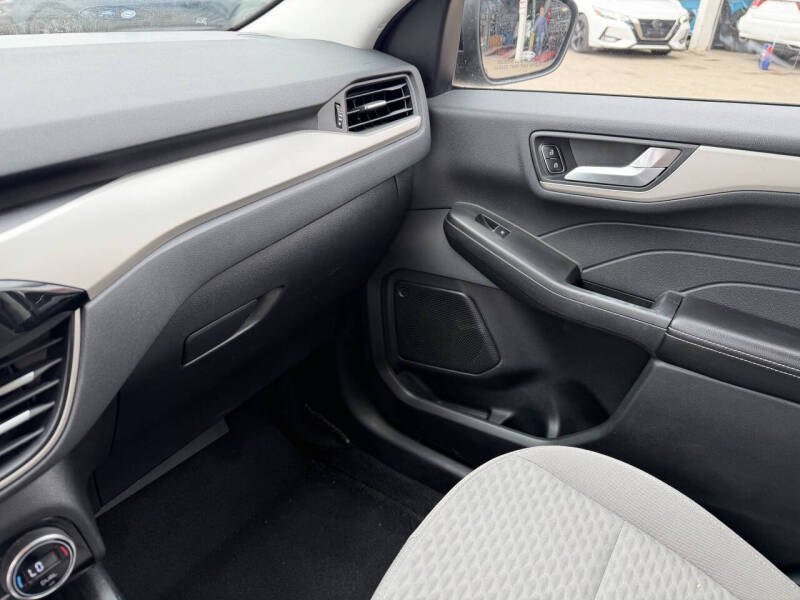 2021 Ford Escape SE