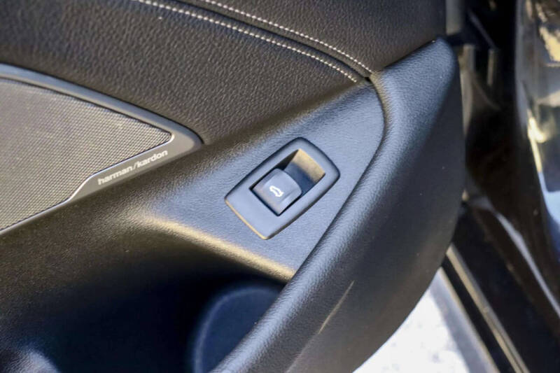 2021 BMW 5 Series M550i xDrive