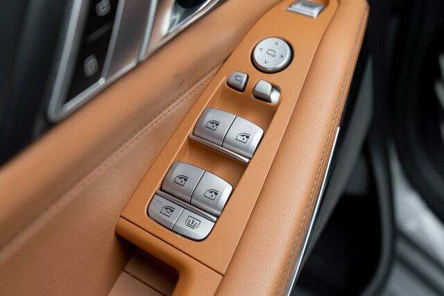 2023 BMW X7 15