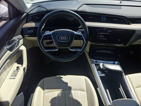 2024 Audi Q8 e-tron quattro Premium Plus