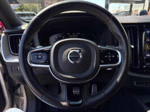 2021 Volvo XC60 Recharge T8 Polestar Engineered