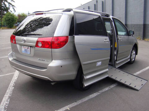 2008 Toyota Sienna LE 7-Passenger