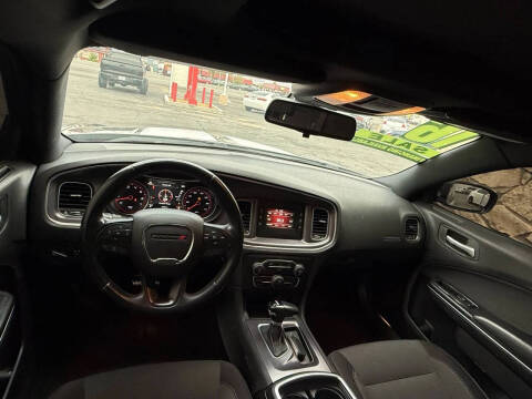 2016 Dodge Charger SE